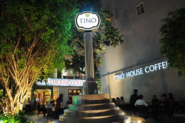Vẽ tranh tường cafe Tino Garden quận 10
